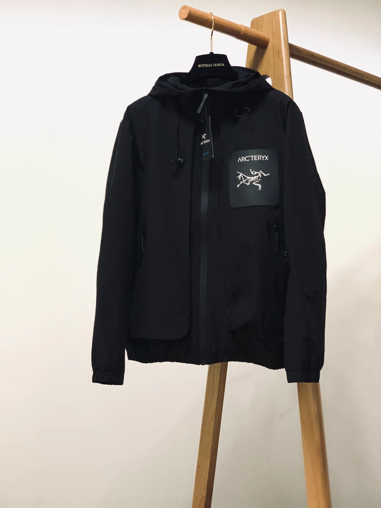Same Style， ， 2026 New Arrival ， Original Premium Breathable ， ， ， Quality。 ， Sizes：M～3XL，